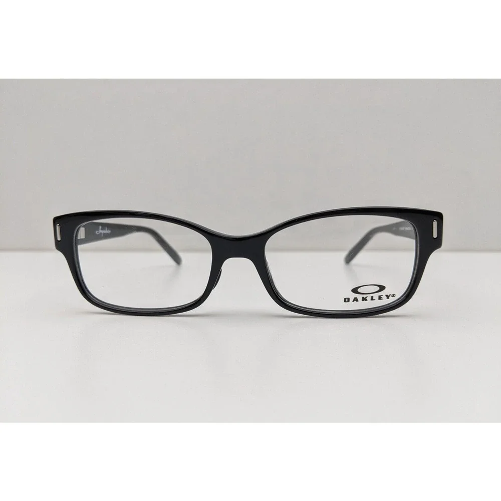 Oakley very good